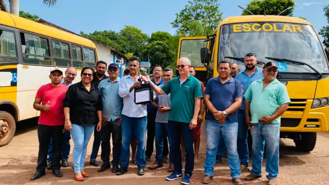 Prefeitura de Centenário recebe hoje ônibus escolar do programa FNDE “Caminho da Escola”
